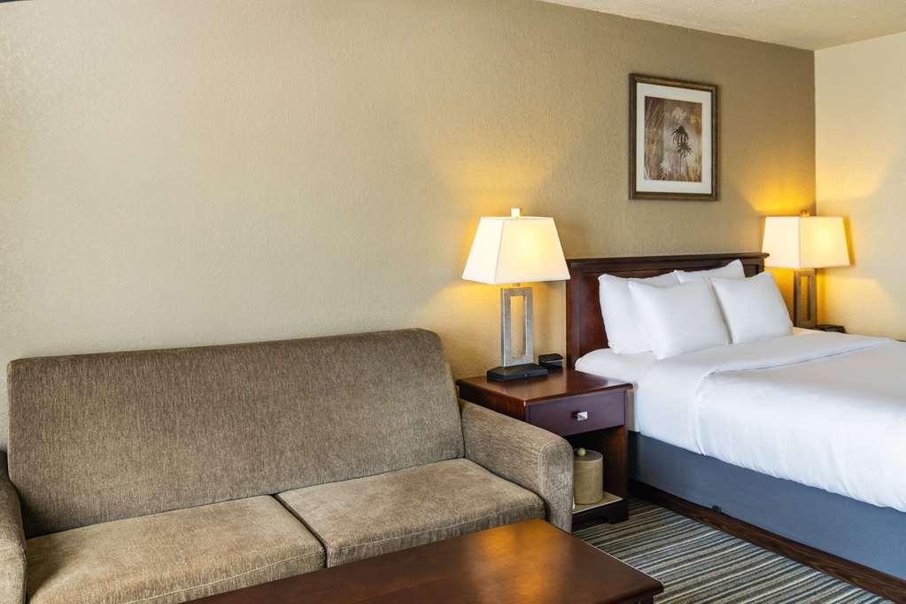 Hotel Quality & Yorkton